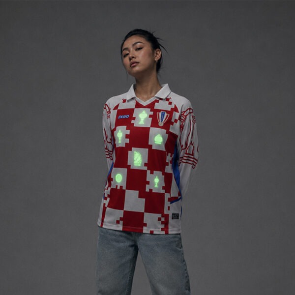 Second image of 10TF002  เสื้อคอวีปกแขนยาว รุกฆาต เจอร์ซี่ FCT สีแดง