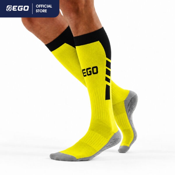 EG106 ถุงเท้าฟุตบอลยาวพิเศษพร้อมกันลื่น ผู้ใหญ่ EGO SPORT