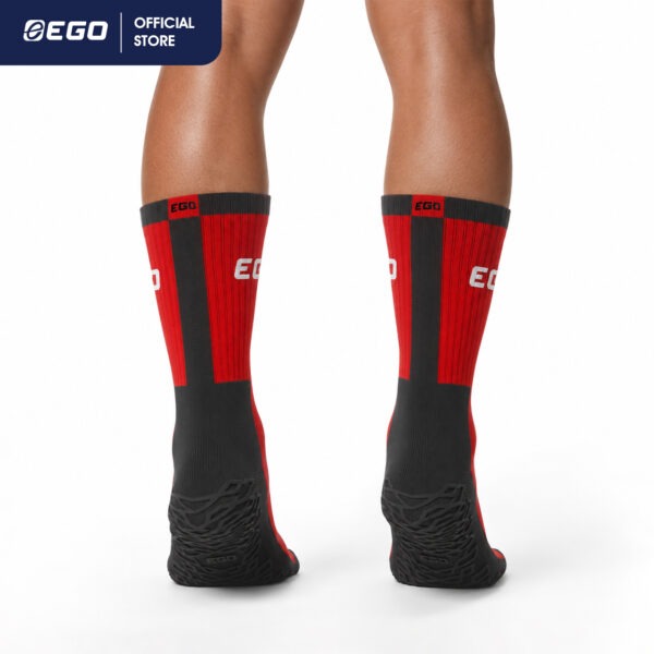 Second image of EG107 ถุงเท้าฟุตบอลยาวพิเศษพร้อมกันลื่น ผู้ใหญ่ EGO SPORT